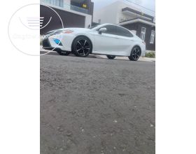 Toyota Camry SXE