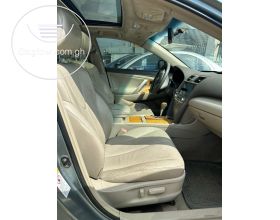 TOYOTA CAMRY XLE 