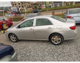 Toyota Corolla LE 