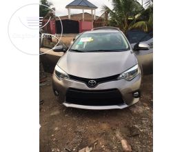 Toyota Corolla LE 