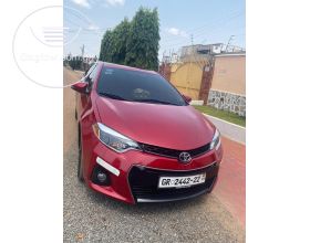 Toyota Corolla S 2015 Model