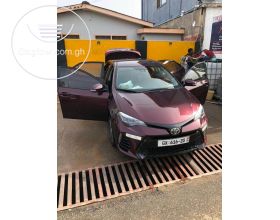 Toyota Corolla SE 2018 Model