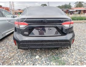 Toyota Corolla SE