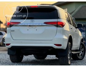 Toyota fortuner 