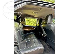 Toyota Fortuner G