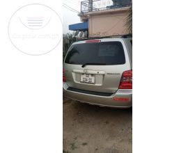 TOYOTA HIGHLANDER