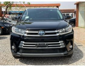 TOYOTA HIGHLANDER XLE 2018 MODEL