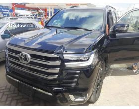 Toyota Land Cruiser V8