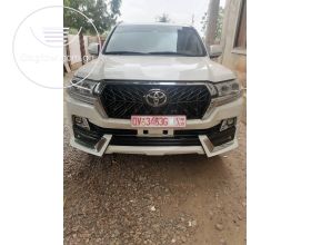 Toyota Landcruiser GXR V6