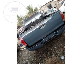 Toyota Tacoma 