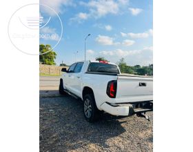 Toyota Tundra