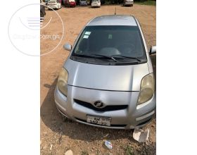 Toyota vitz 4 plugs