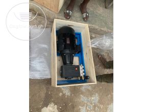 Washing bay machine