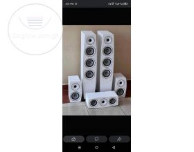 White speaker