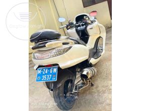Yamaha Majesty