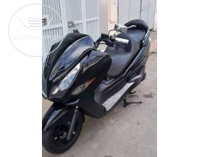 Yamaha Majesty Motorbike