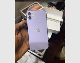  iPhone 11 available 
