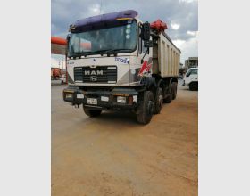MAN TIPPER TRUCK