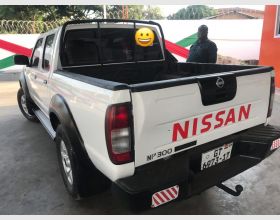 Nissan hardbody 2017
