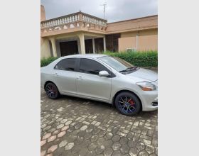  Toyota Yaris 2009