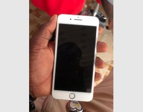  IPhone 8 Plus