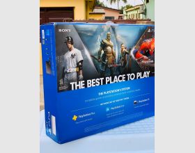  SONY PS4 SLIM for sale