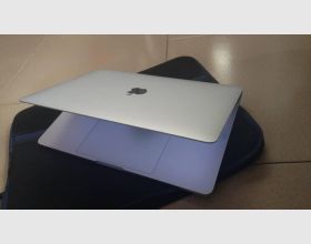 MacBook pro 2018 for sale