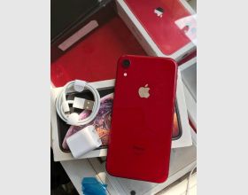 iPhone XR 99% neat,