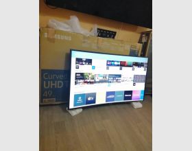  Samsung  Curved 49 inches