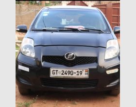 Toyota Vitz for sale 2009