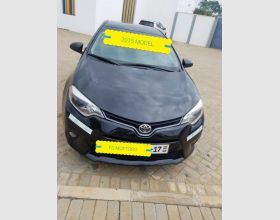 Toyota corolla le 2015