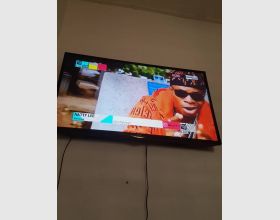 LG TV for sale