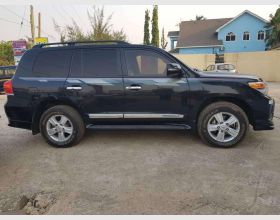  Used Toyota Land Cruiser