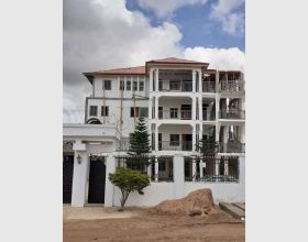 EXECUTIVE STOREY APARTMENT FOR SALE