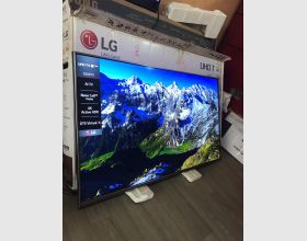 Neat LG 55 inches TV