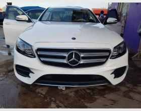 2018 Mercedes Benz 