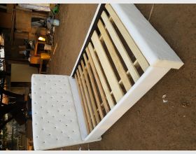 Romantic bed frame
