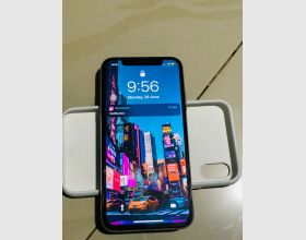 iPhone X 64