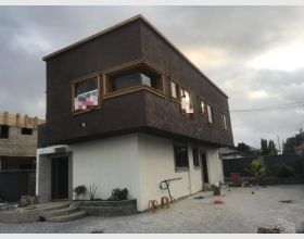 3 Bedroom Story building 4 SALE