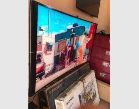  Sony Bravia 65 inches Curved TV