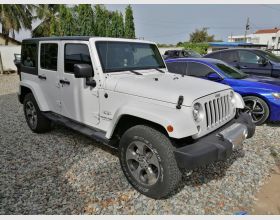  Jeep Wrangler Sahara 