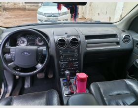 Ford Taurus x