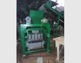 Automatic Block molding machiÂ­ine for sale in Accra