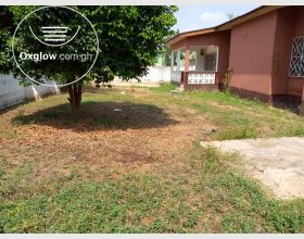 2 Bedrooms House On 1 Plot Of Land