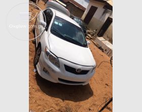 2009 Toyota Corolla LE 