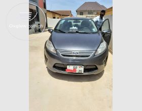 2013 FORD FIESTA SE