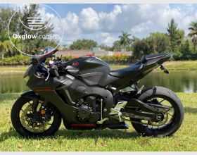 2017 Honda CBR 1000 for sale contact WhatsApp +14752216764