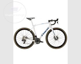 2022 Trek Domane SLR 9 Red eTap Axs Disc Road Bike (Price USD 7200)
