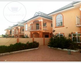 5 Bedroom House For Sale 
