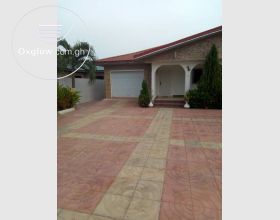 5 bedroom house for sale at Abokobi.